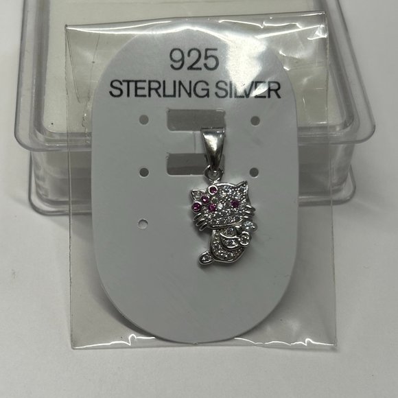 Hello Kitty Necklace Charm - Picture 2 of 2